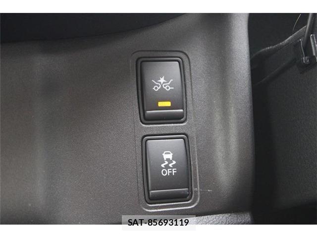 Nissan SERENA 2018-05 8666875-5