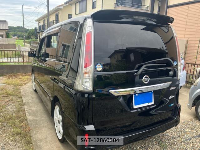 Nissan SERENA 2011-10 8661467-10