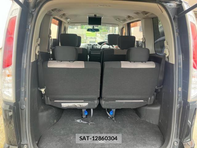 Nissan SERENA 2011-10 8661467-12