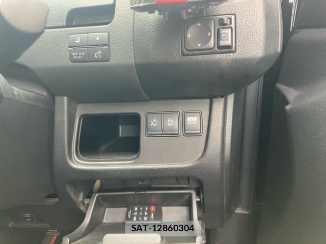 Nissan SERENA 2011-10 8661467-16
