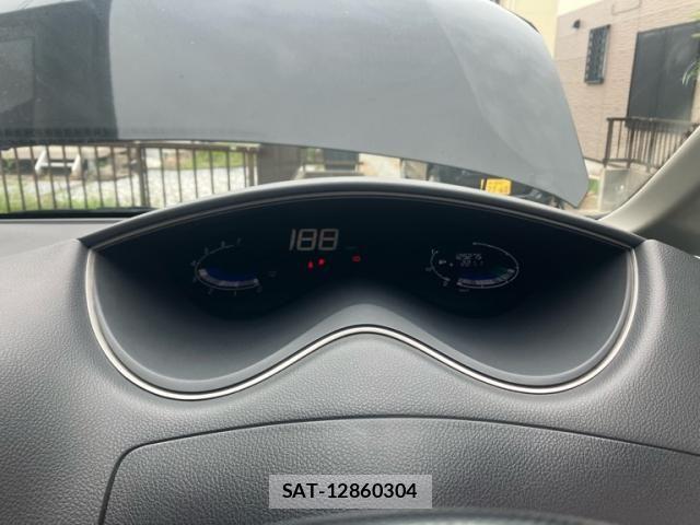 Nissan SERENA 2011-10 8661467-18