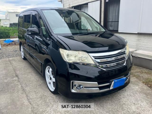 Nissan SERENA 2011-10 8661467-2