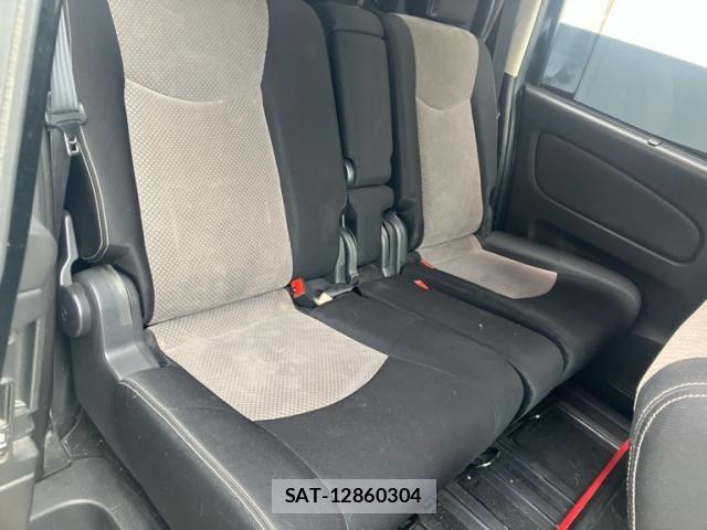 Nissan SERENA 2011-10 8661467-6