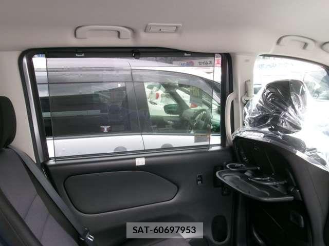 Nissan SERENA 2022-03 8661424-23