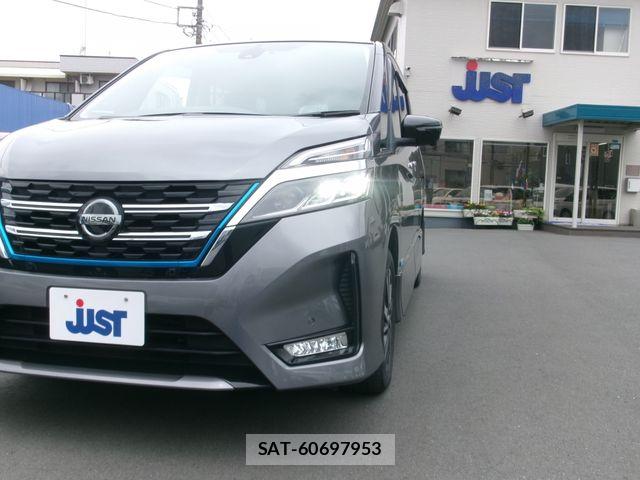 Nissan SERENA 2022-03 8661424-25