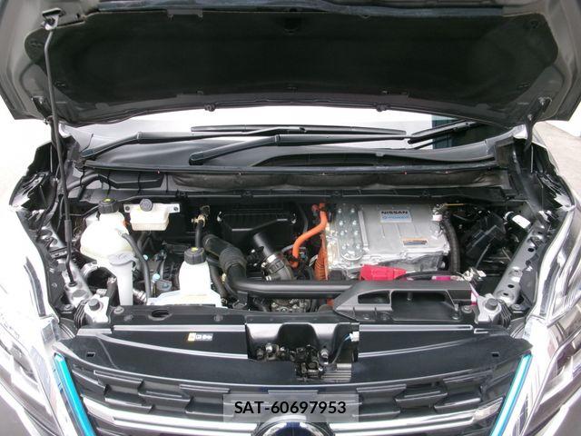 Nissan SERENA 2022-03 8661424-26