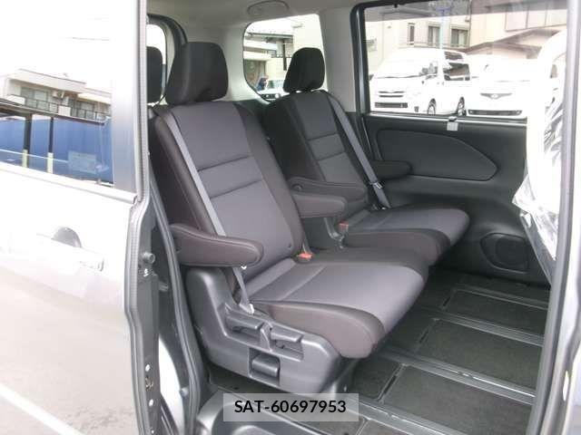 Nissan SERENA 2022-03 8661424-8