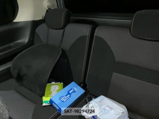 Nissan SERENA 2010-08 8666877-5