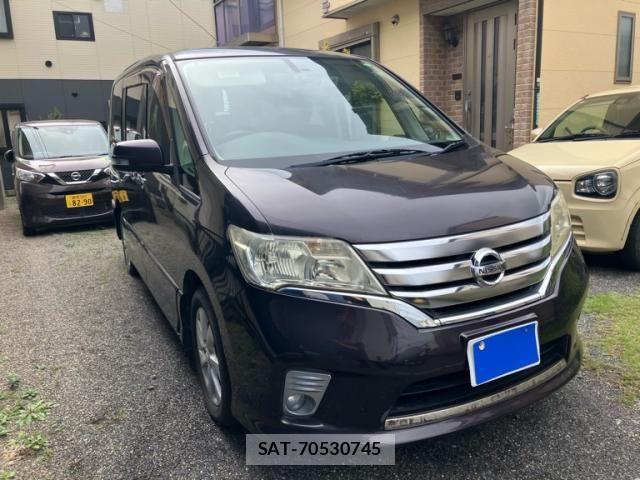Nissan SERENA 2011-11 8661463-0