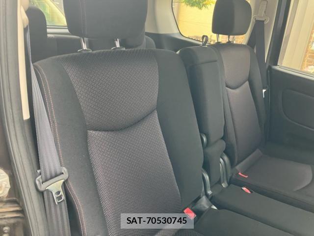 Nissan SERENA 2011-11 8661463-10