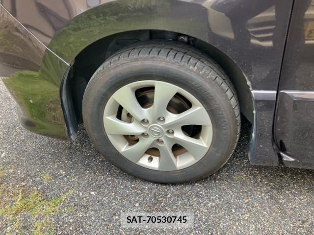 Nissan SERENA 2011-11 8661463-7