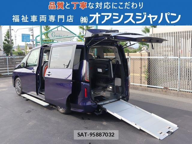 Nissan SERENA 2023-08 8661422-0