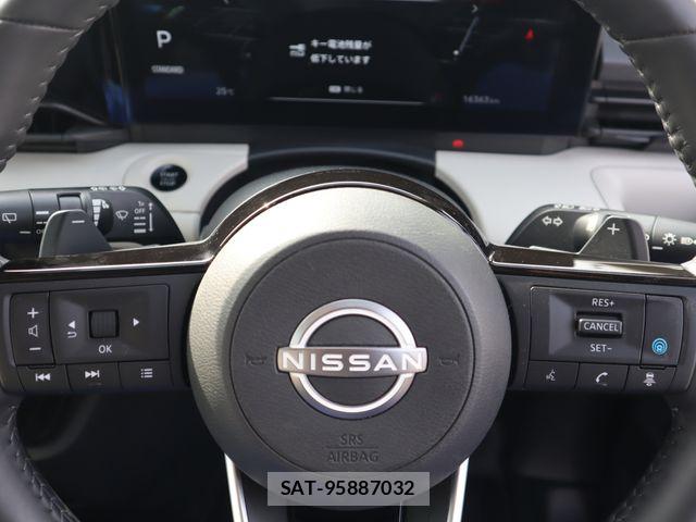 Nissan SERENA 2023-08 8661422-17