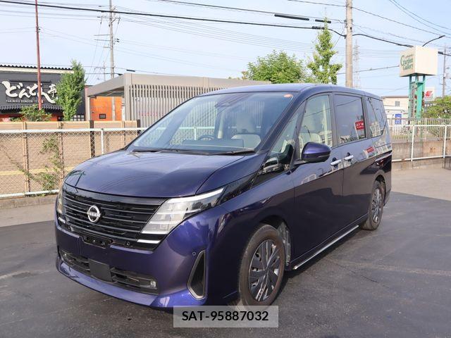 Nissan SERENA 2023-08 8661422-26