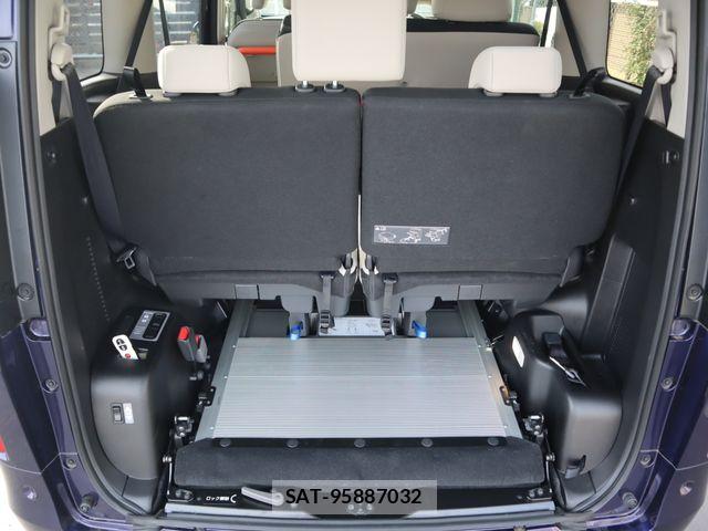 Nissan SERENA 2023-08 8661422-29