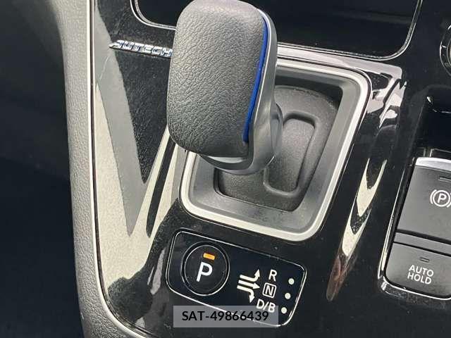 Nissan SERENA 2021-10 8666872-8