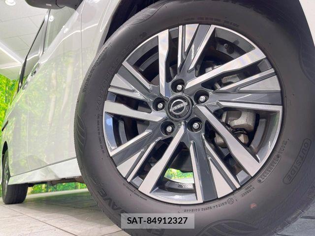 Nissan SERENA 2023-08 8666869-12