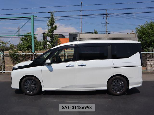 Nissan SERENA 2023-02 8661434-18