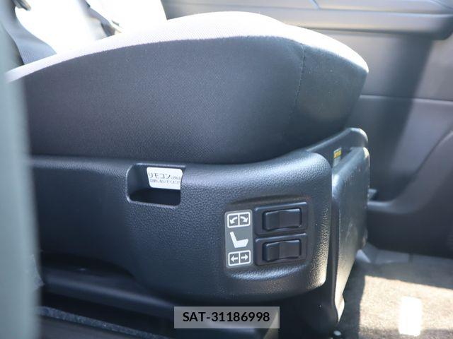 Nissan SERENA 2023-02 8661434-25