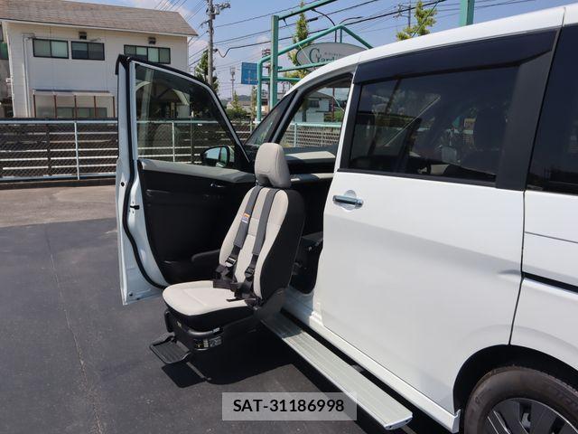Nissan SERENA 2023-02 8661434-3
