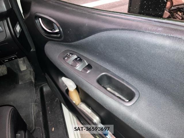 Nissan SERENA 2012-04 8666879-10