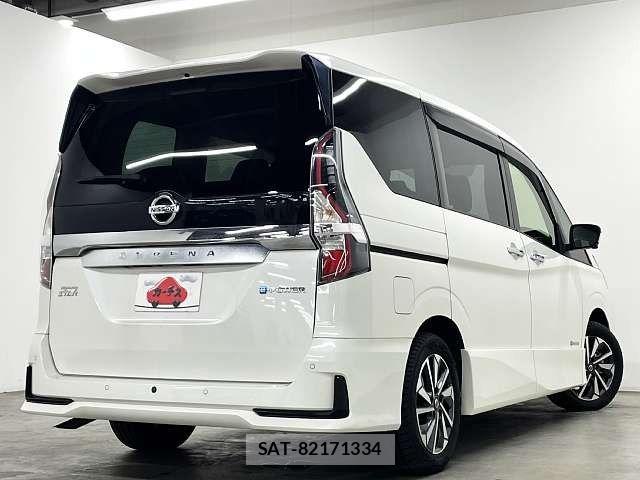 Nissan SERENA 2022-06 8661438-2