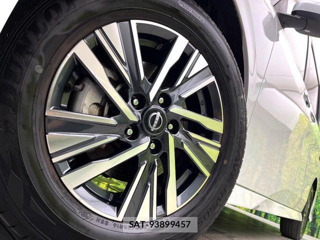 Nissan SERENA 2023-04 8686502-12