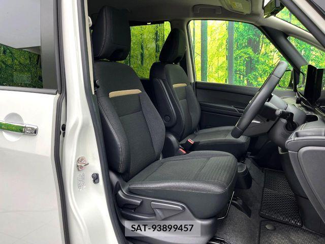 Nissan SERENA 2023-04 8686502-7