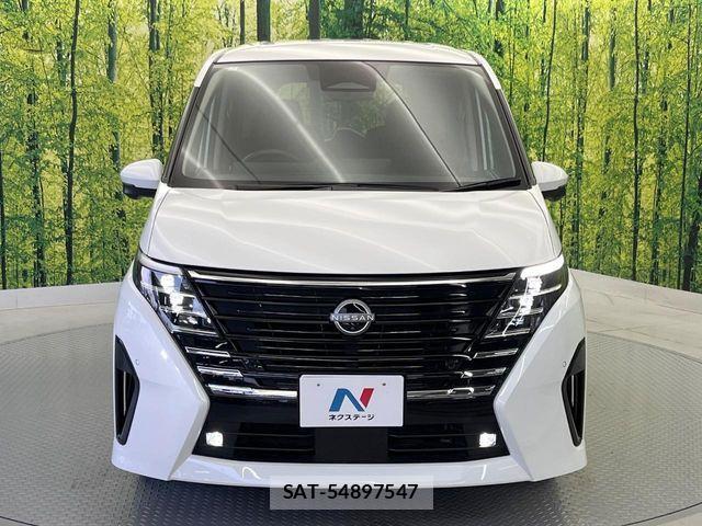 Nissan SERENA 2023-07 8686498-15