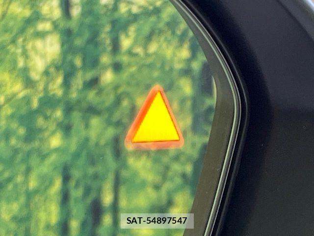 Nissan SERENA 2023-07 8686498-6
