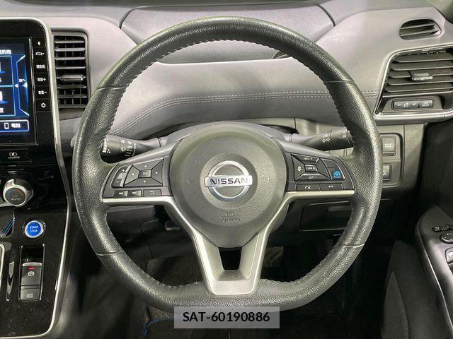 Nissan SERENA 2019-11 8686513-11