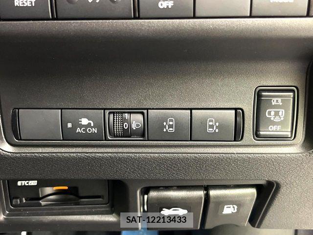 Nissan SERENA 2026-04 8686495-4