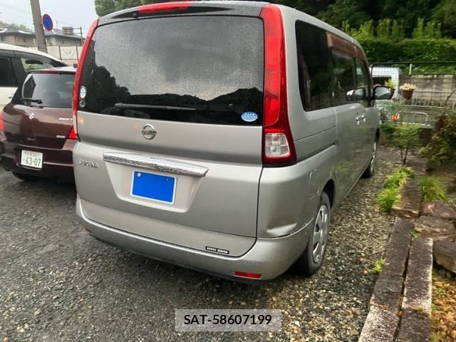 Nissan SERENA 2007-09 8686522-9