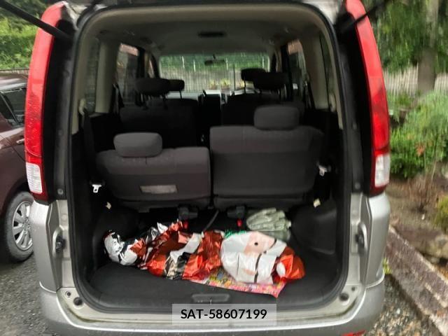 Nissan SERENA 2007-09 8686522-10