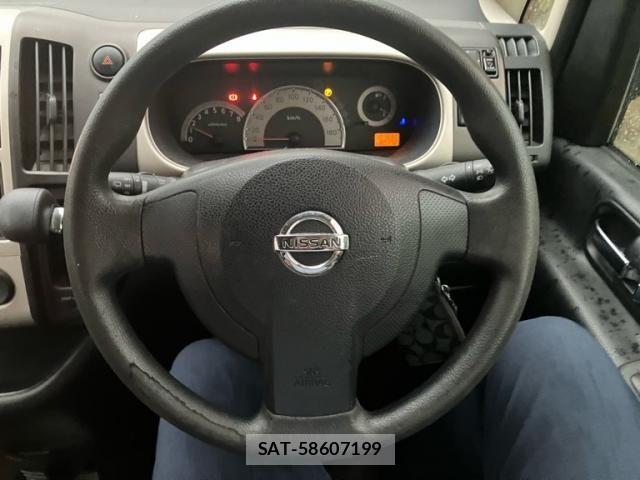 Nissan SERENA 2007-09 8686522-15