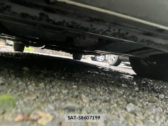 Nissan SERENA 2007-09 8686522-20
