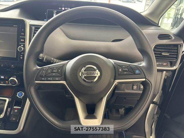 Nissan SERENA 2018-03 8686519-12