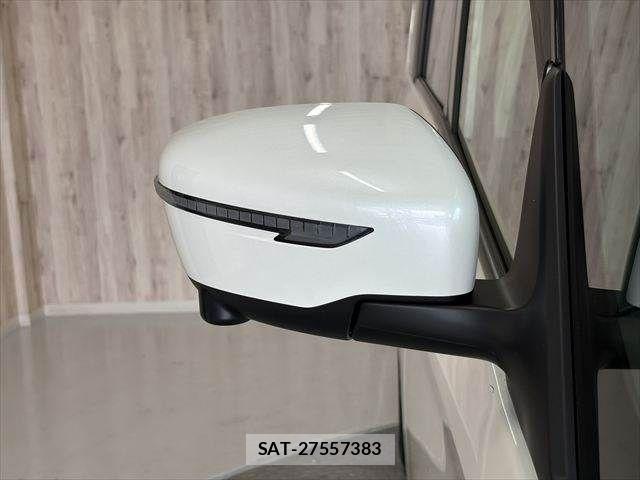 Nissan SERENA 2018-03 8686519-25