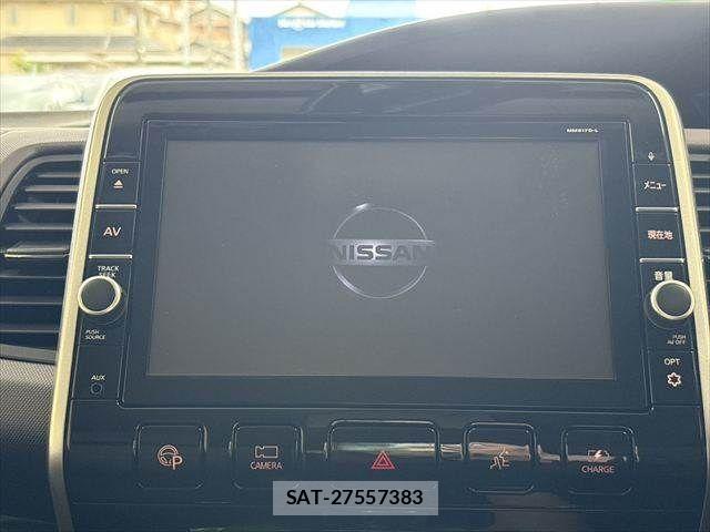 Nissan SERENA 2018-03 8686519-3