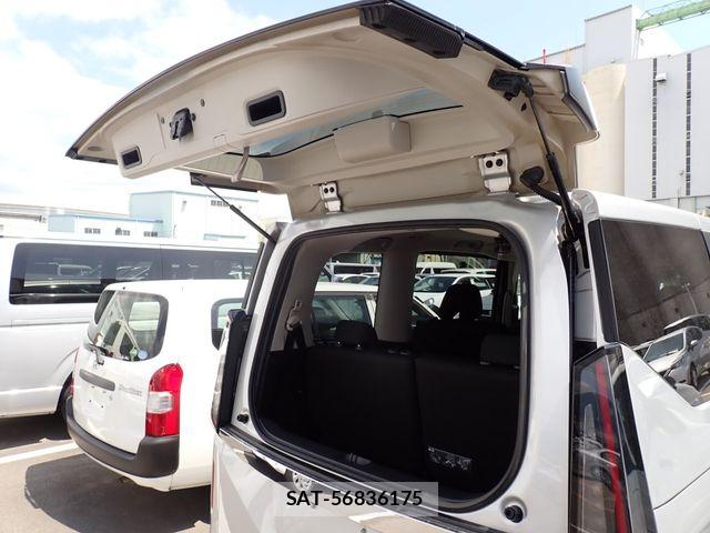 Nissan SERENA 2023-07 8745716-16