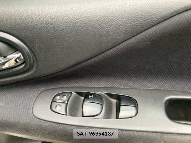 Nissan SERENA 2011-09 8744183-24