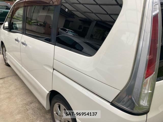 Nissan SERENA 2011-09 8744183-3