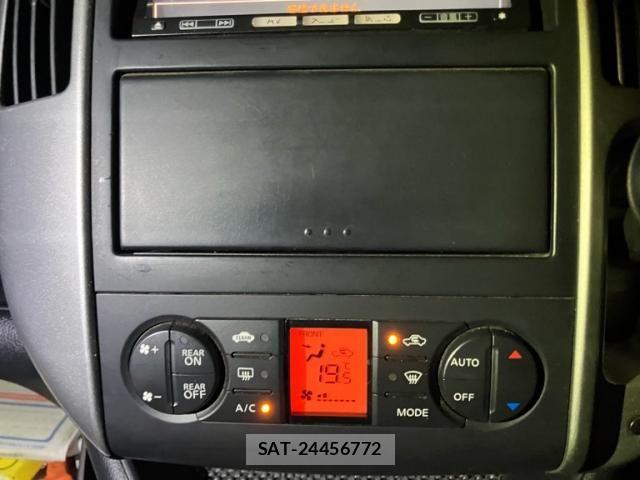 Nissan SERENA 2009-06 8745737-19