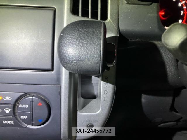 Nissan SERENA 2009-06 8745737-20