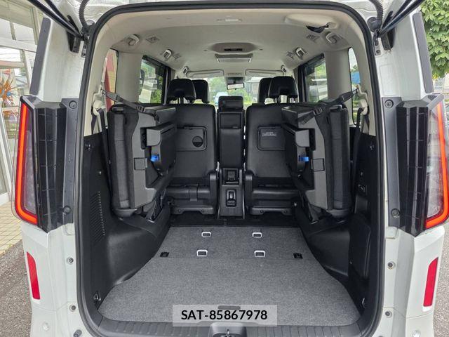 Nissan SERENA 2024-07 8745701-27
