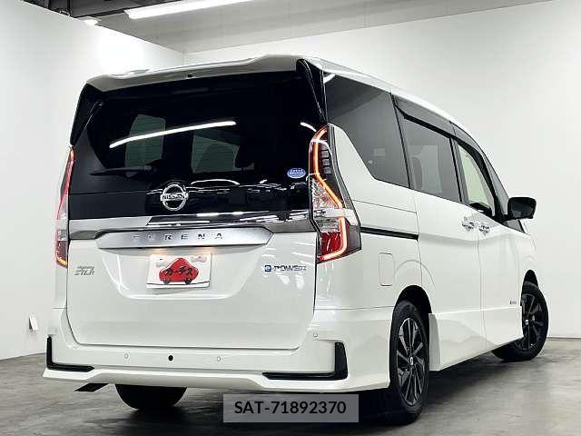 Nissan SERENA 2021-10 8745703-2