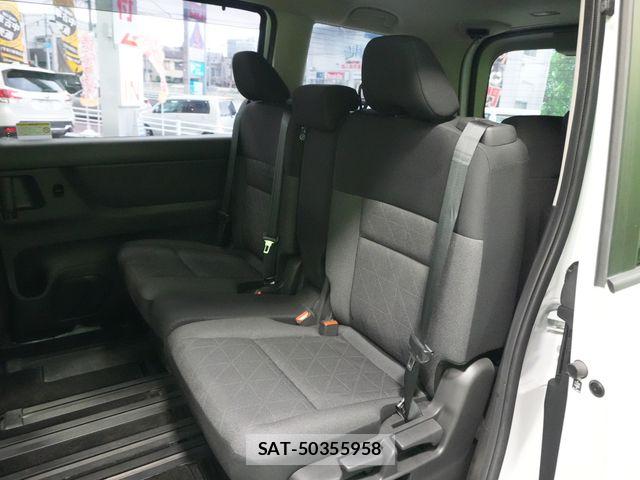 Nissan SERENA 2024-04 8745711-25