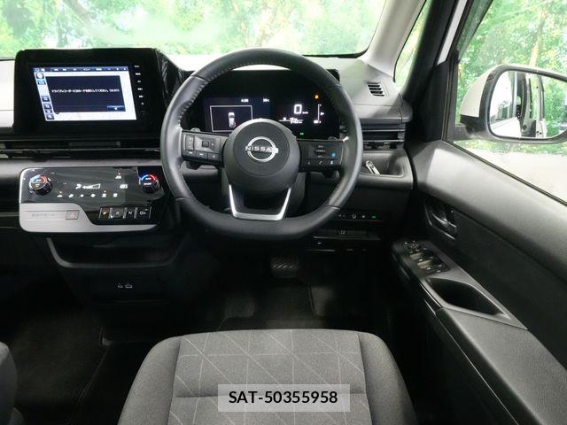 Nissan SERENA 2024-04 8745711-6
