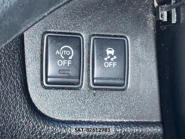Nissan SERENA 2011-07 8745746-24