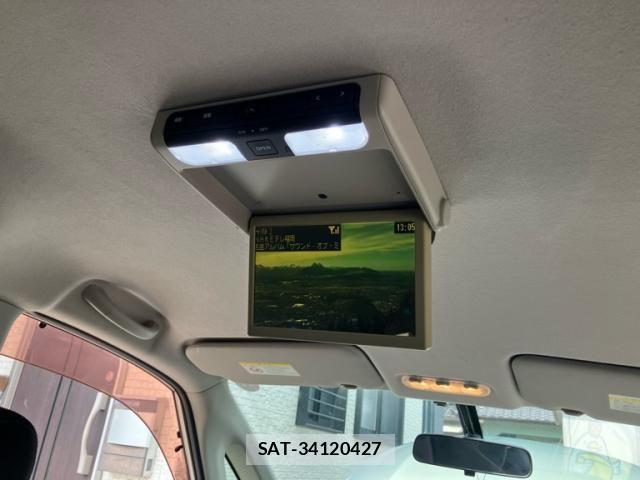 Nissan SERENA 2011-03 8745752-24